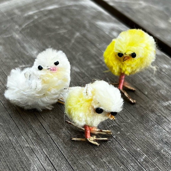 Vintage Tiny Chicks Fuzzy Wire Legs Mini Chickens Set of Three - Picture 2 of 7